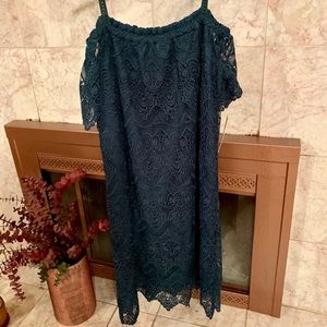 Lace shift dress (evergreen)